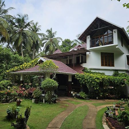 Maleyam Homestay Riverside Kozhikode Dış mekan fotoğraf